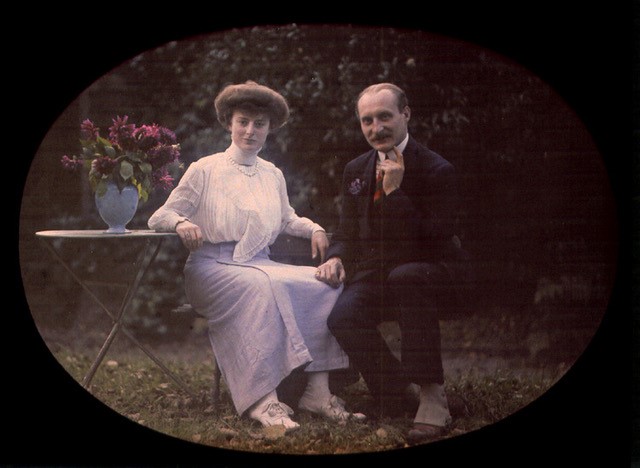 Louis and Auguste Lumiere - Couple Seated in Garden
