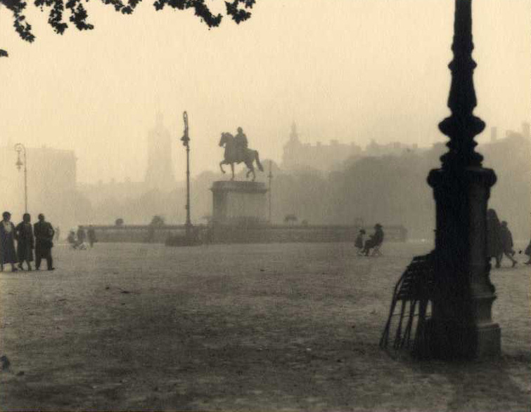 Théo and Antoine Blanc & Demilly - Statue of Louis XIV on Horse in Park in Lyon, France
