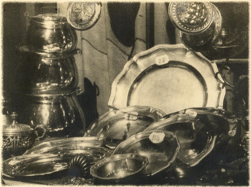 Victor Guidalevitch - Tin Plates (Still Life)