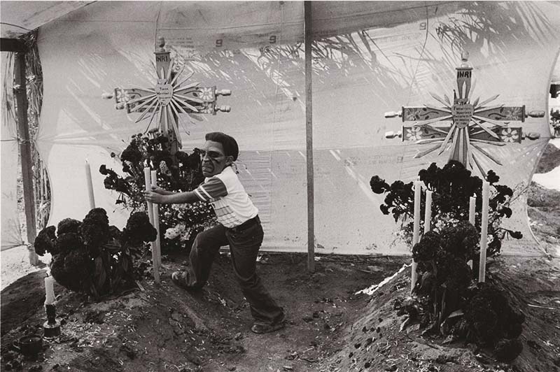 Edouard Boubat - Fête des Morts, Mexique (Day of the Dead, Mexico)