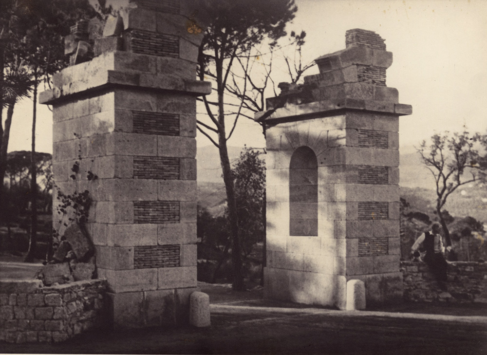 Man Ray - Max Ernst at the Entrance to Château de Clavary