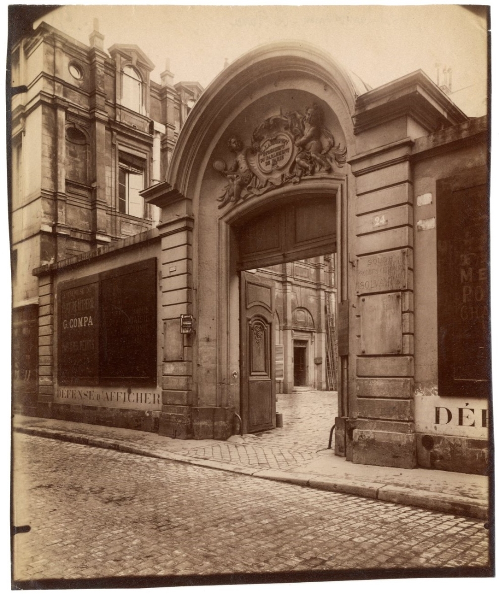 Jean-Eugene-Auguste Atget - Hôtel Lamoignon, Paris