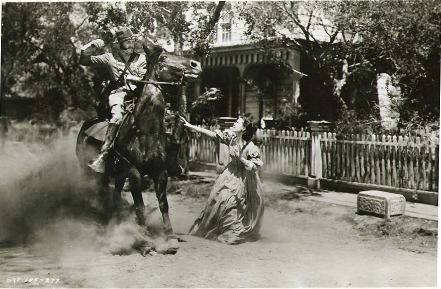 Clarence Sinclair Bull or Fred Parrish - Vivien Leigh in Gone with the Wind