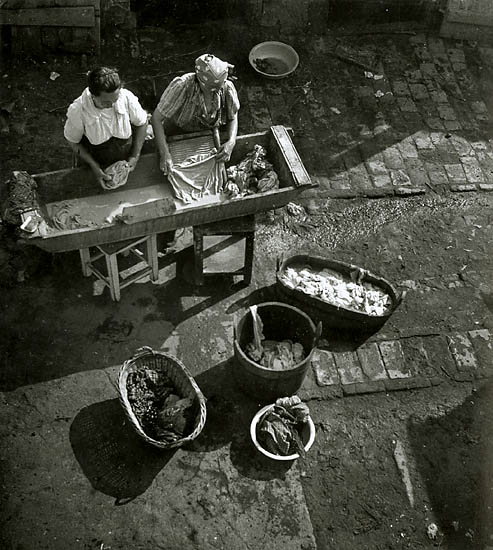 Jan Beran - Washerwomen