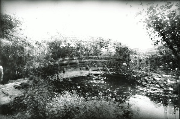 Christophe (Krzysztof) Pruszkowski - La Solitude du Coureur de Fond sur le Pont de Giverny